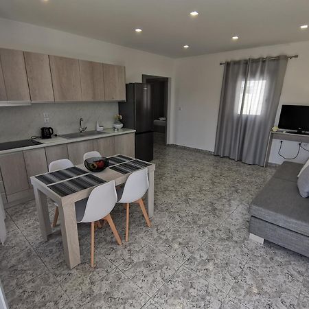 Venus De Milo Apartment Adamantas  Exterior photo