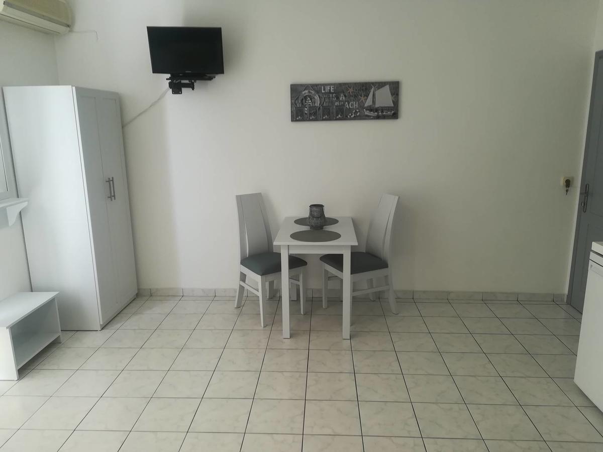 Venus De Milo Apartment Adamantas  Exterior photo