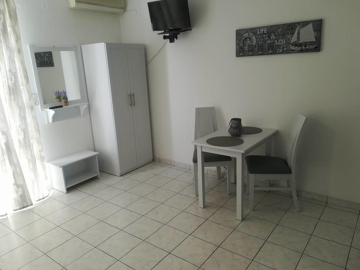 Venus De Milo Apartment Adamantas  Exterior photo